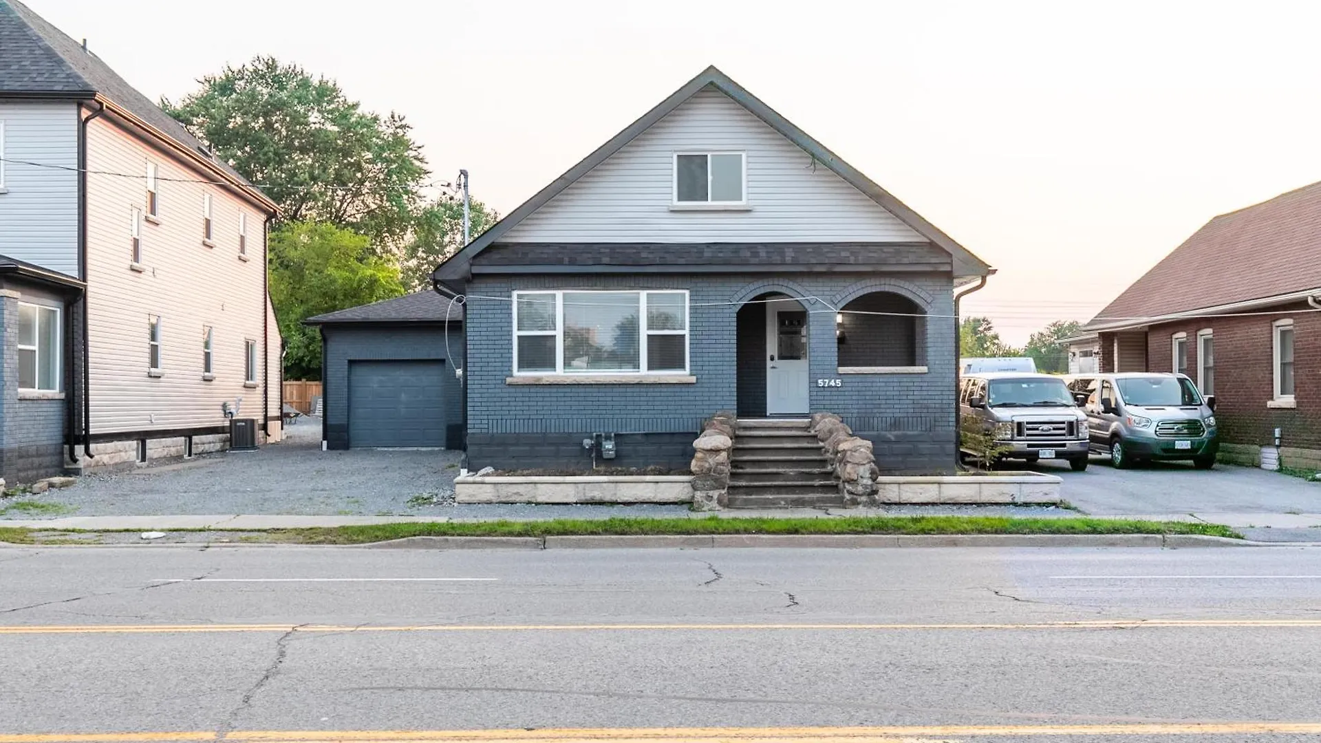 Villa Beautiful Renovated Home 3 Mins Drive To Fall Niagara Falls